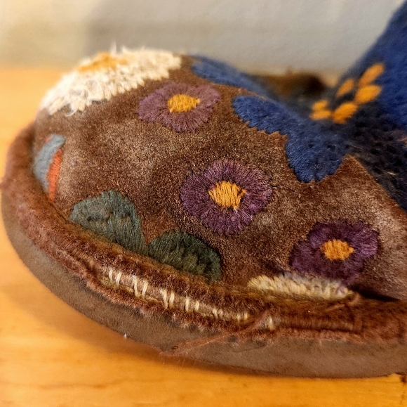 Tall Women's UGG Wahine Floral Embroidered Boots Size 8 Limited Edition - Picture 5 of 7